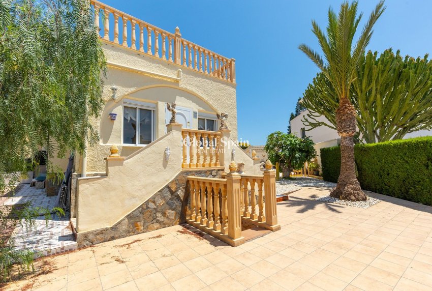 Venta - VILLA -
CIUDAD QUESADA