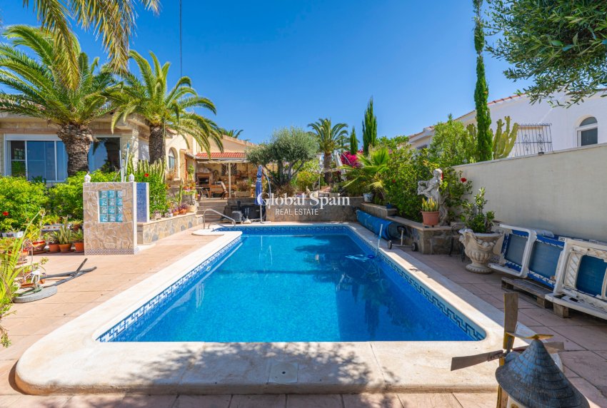 Venta - VILLA -
CIUDAD QUESADA