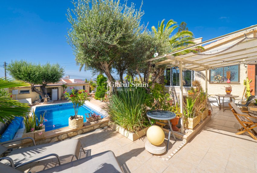 Venta - VILLA -
CIUDAD QUESADA