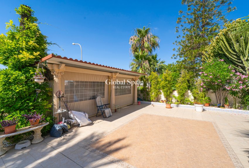 Venta - VILLA -
CIUDAD QUESADA