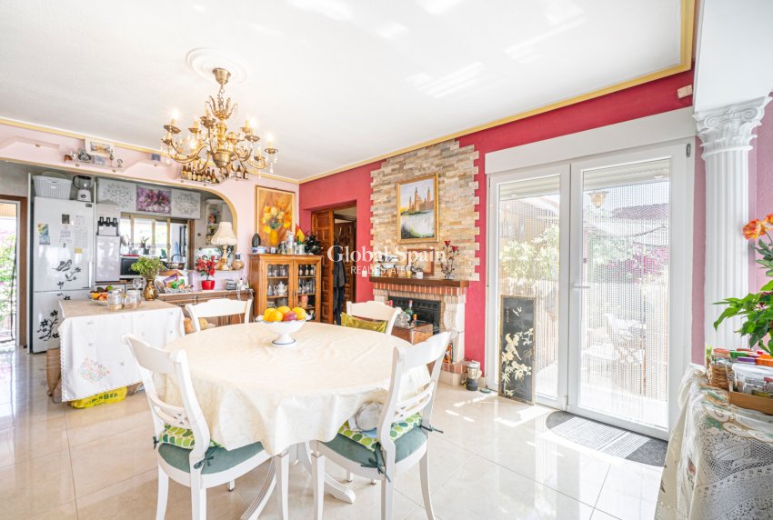Venta - VILLA -
CIUDAD QUESADA