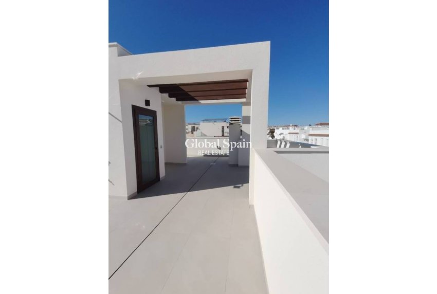 Venta - VILLA -
CIUDAD QUESADA