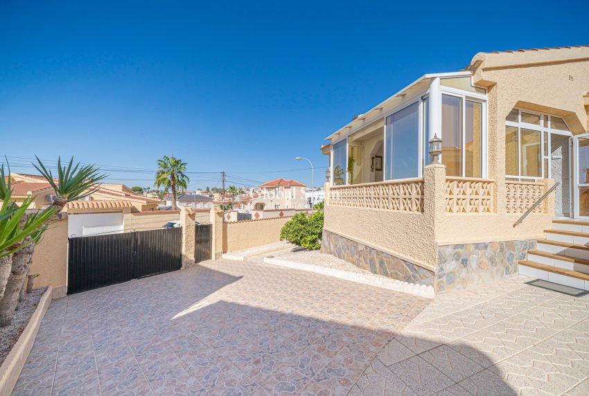 Venta - VILLA -
CIUDAD QUESADA