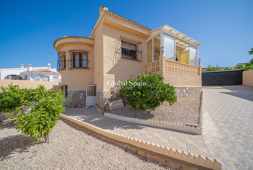 Venta - VILLA -
CIUDAD QUESADA