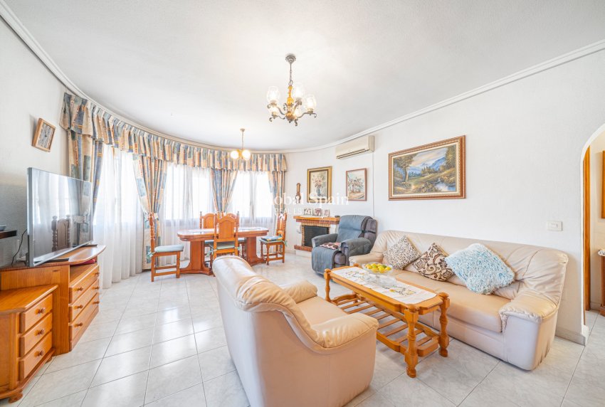 Venta - VILLA -
CIUDAD QUESADA