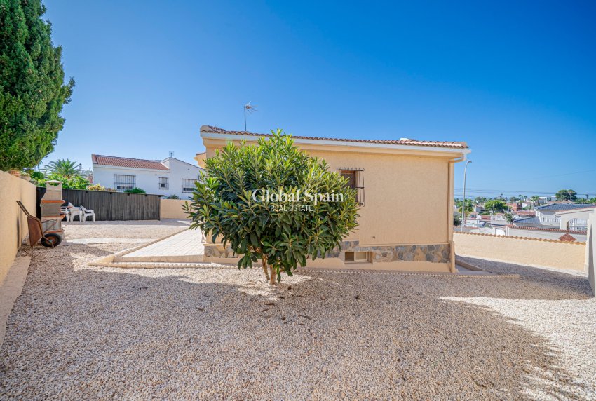 Venta - VILLA -
CIUDAD QUESADA
