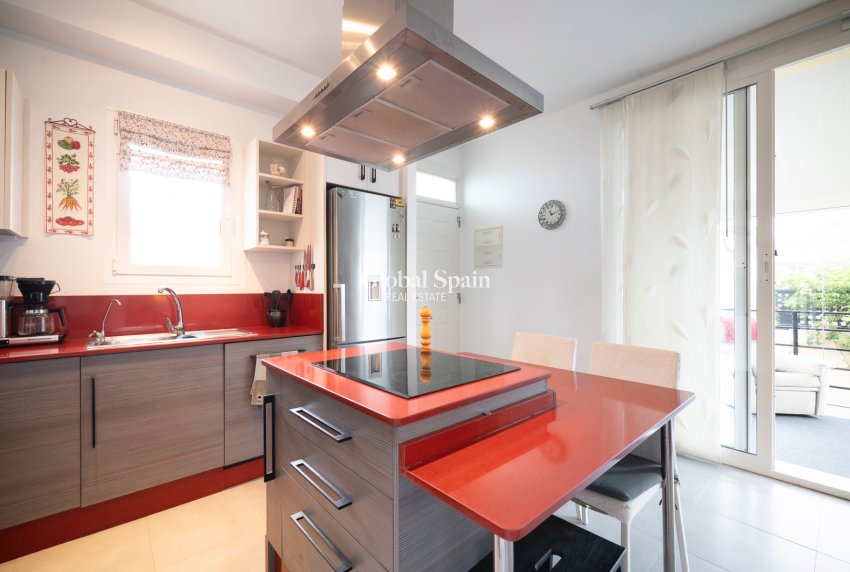 Venta - Villa -
CIUDAD QUESADA