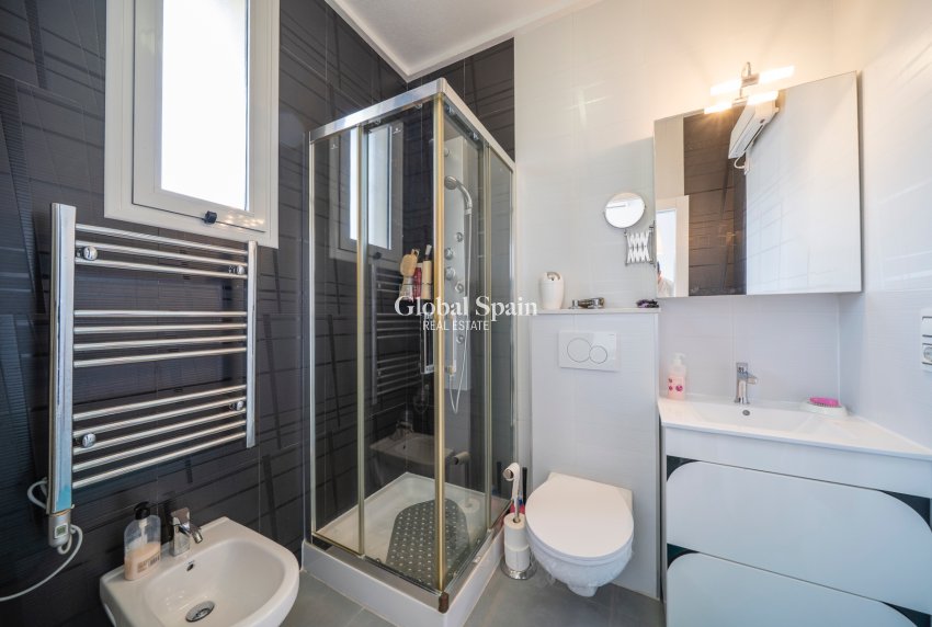 Venta - Villa -
CIUDAD QUESADA