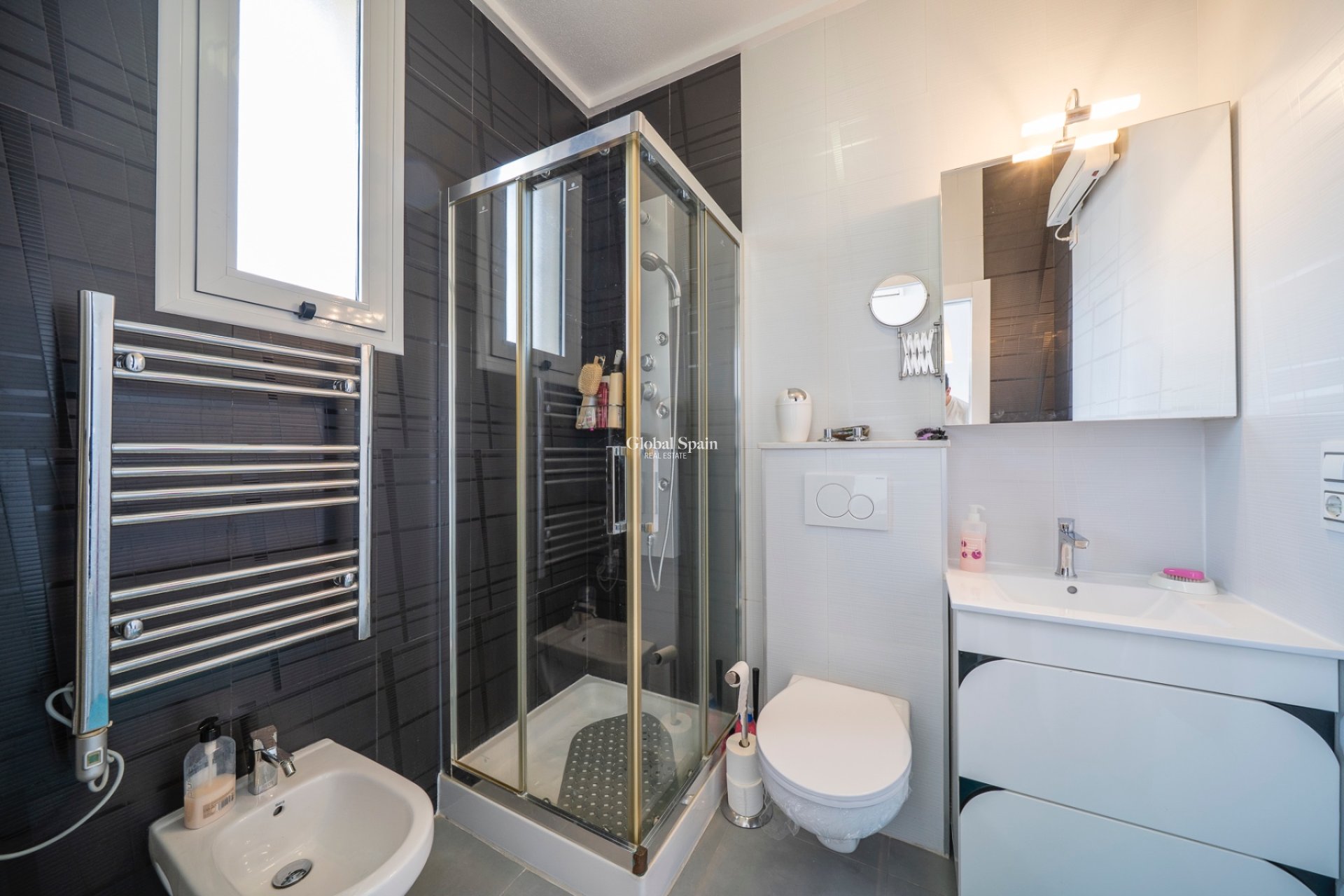 Venta - Villa -
CIUDAD QUESADA