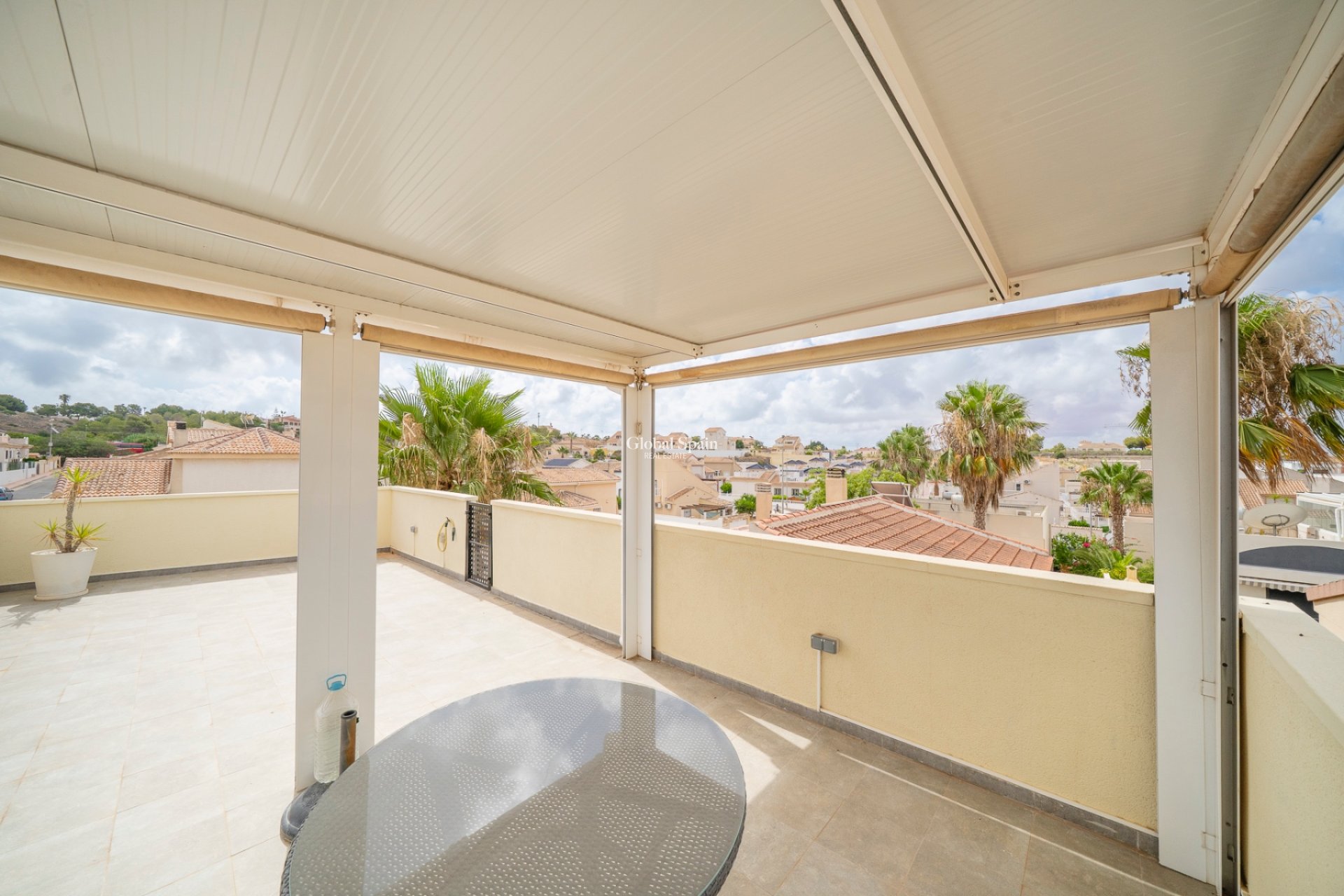 Venta - Villa -
CIUDAD QUESADA