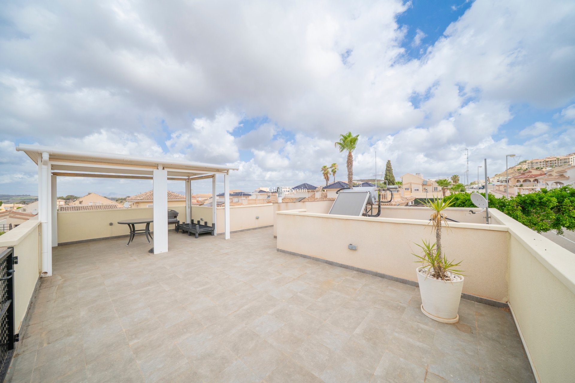 Venta - Villa -
CIUDAD QUESADA