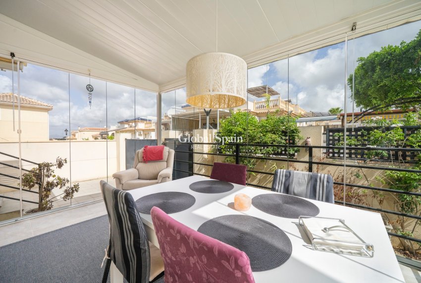 Venta - Villa -
CIUDAD QUESADA