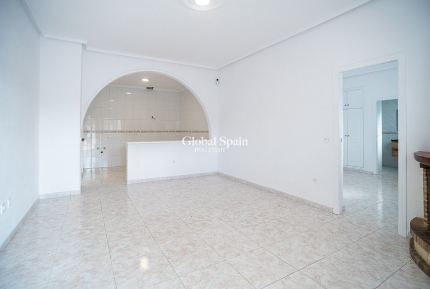 Venta - Villa -
CIUDAD QUESADA