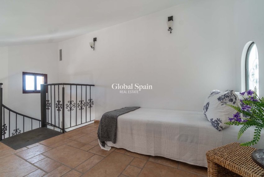 Venta - Villa -
Costa Blanca - Orihuela Costa