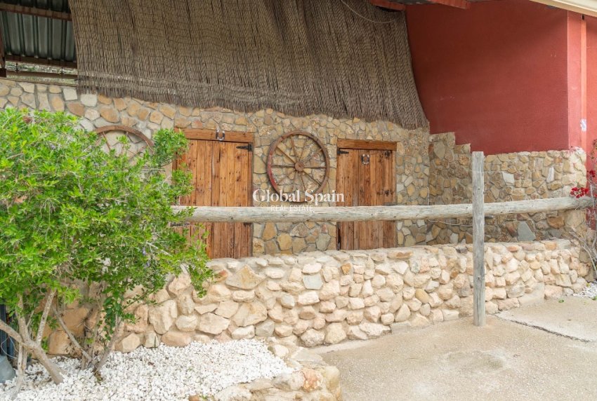 Venta - Villa -
Costa Blanca - Orihuela Costa