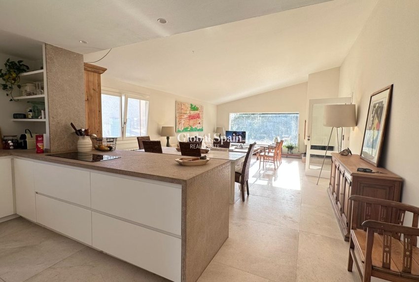 Venta - Villa -
Costa de la Calma - Calvià