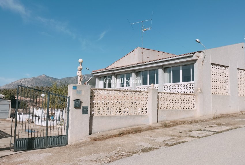 Venta - VILLA -
CREVILLENTE - Inland