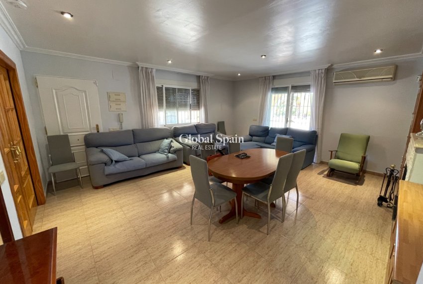 Venta - VILLA -
CREVILLENTE - Inland