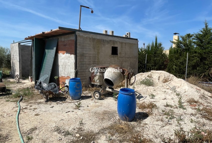 Venta - VILLA -
CREVILLENTE - Inland