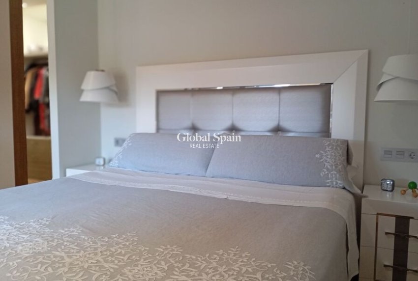Venta - VILLA -
DAYA NUEVA - Costa Blanca