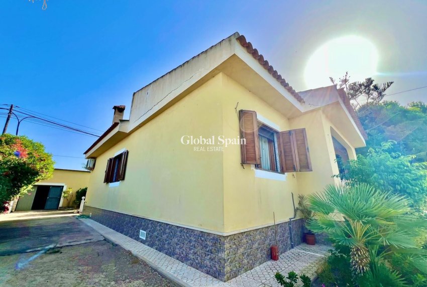 Venta - VILLA -
DAYA VIEJA - Costa Blanca Sur
