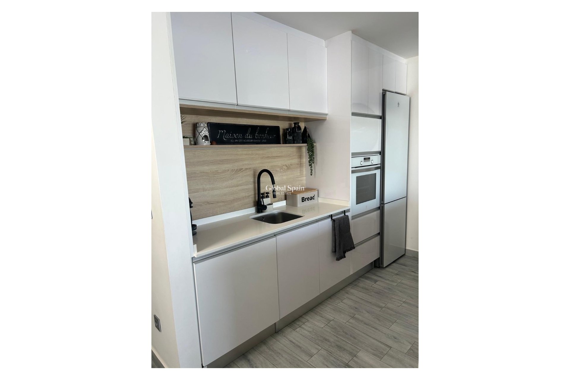 Venta - VILLA -
DAYA VIEJA - Costa Blanca