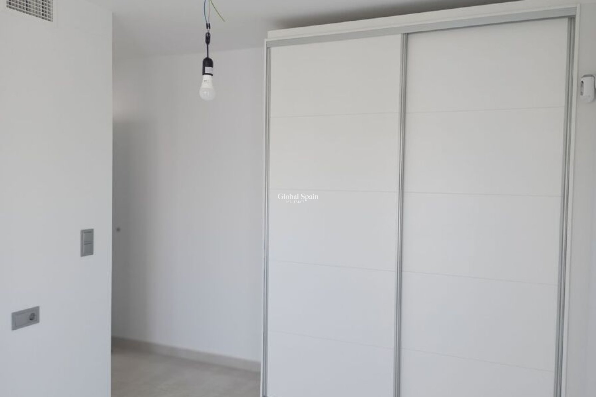 Venta - VILLA -
DAYA VIEJA - Costa Blanca