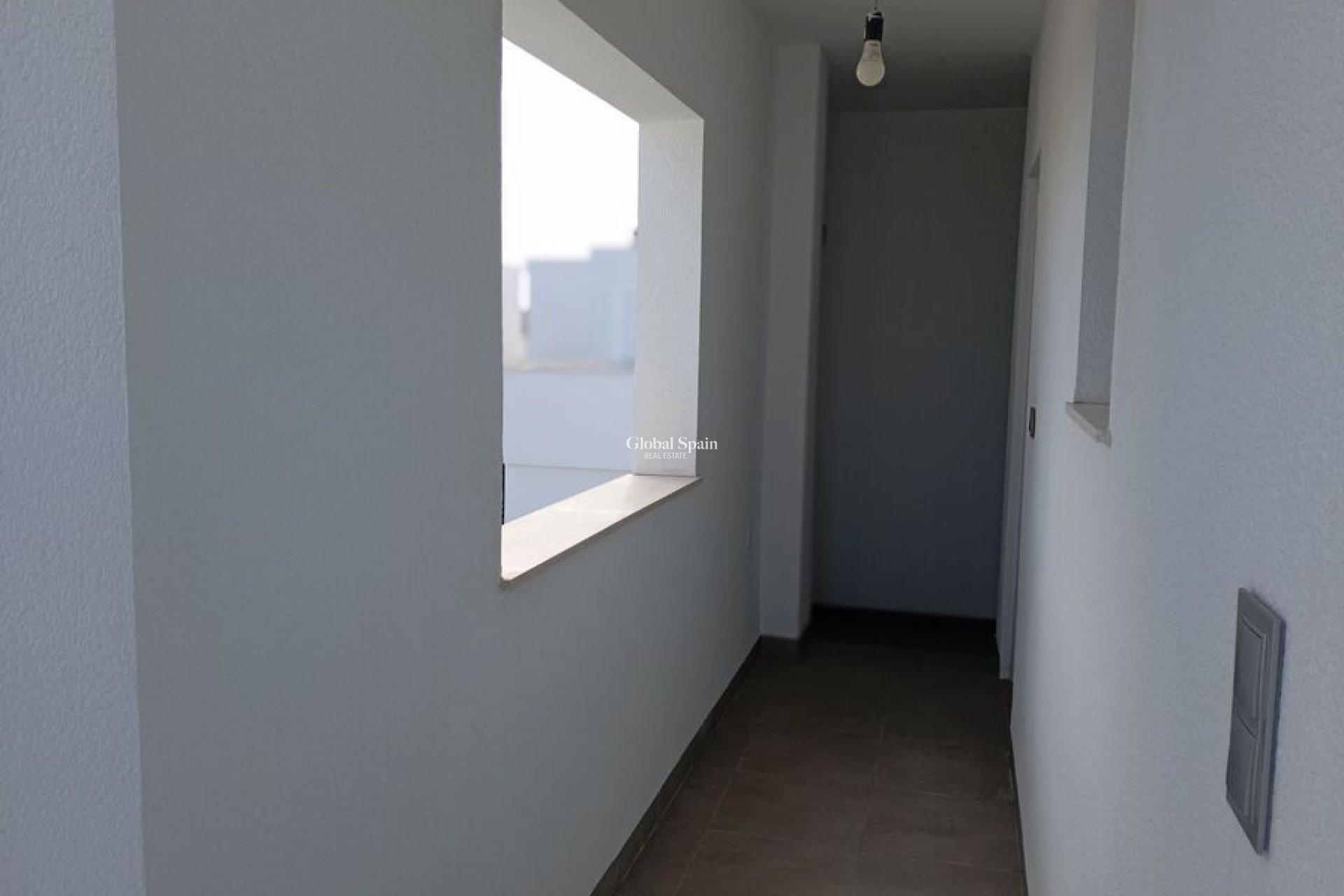 Venta - VILLA -
DAYA VIEJA - Costa Blanca