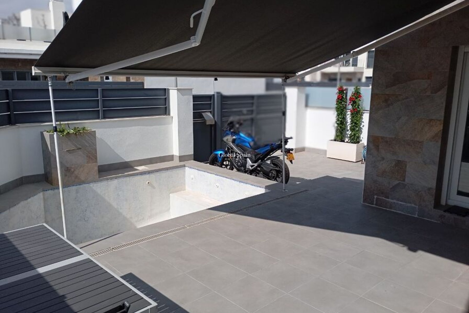 Venta - VILLA -
DAYA VIEJA - Costa Blanca