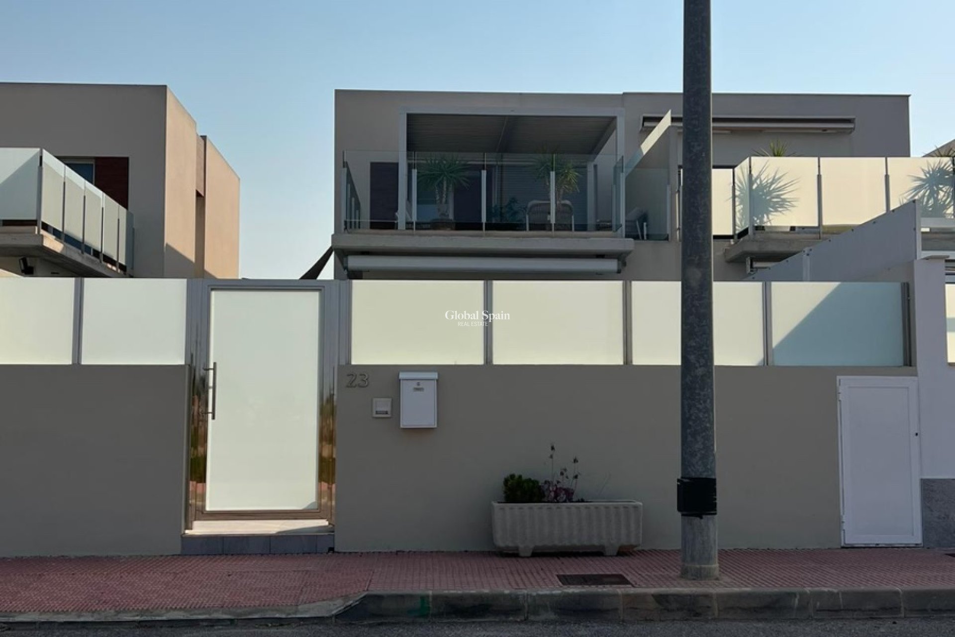 Venta - VILLA -
DAYA VIEJA - Costa Blanca