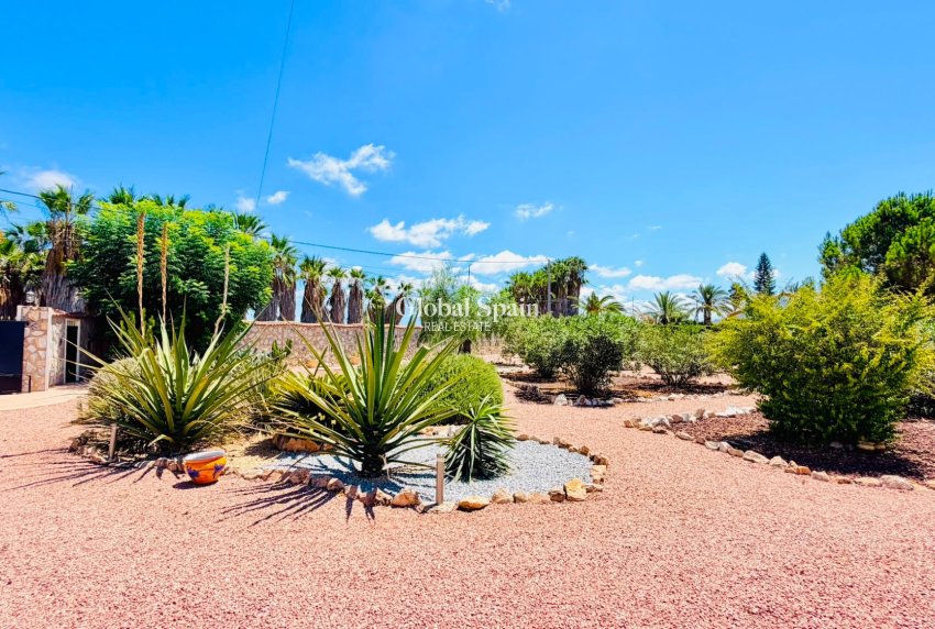 Venta - VILLA -
DAYA VIEJA - Costa Blanca