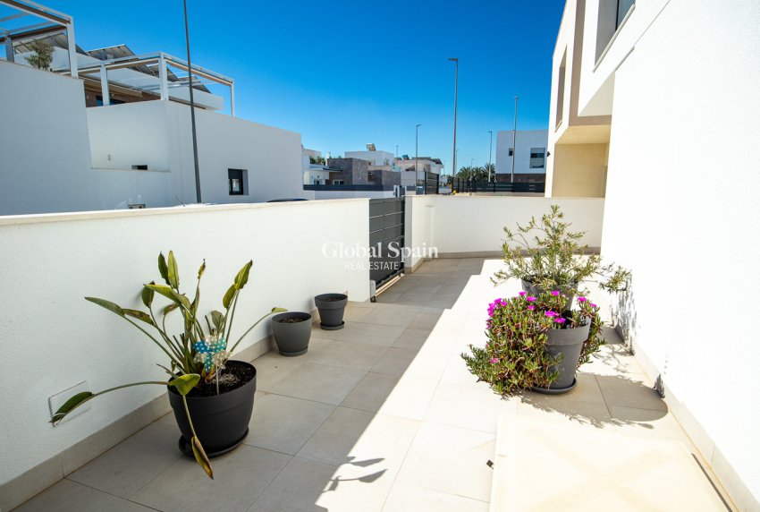 Venta - VILLA -
DAYA VIEJA