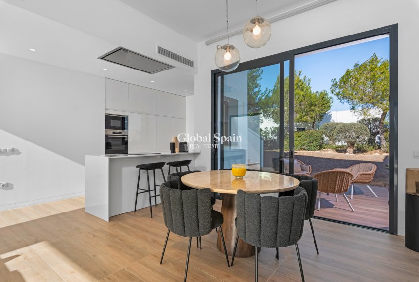 Venta - VILLA -
DEHESA DE CAMPOAMOR - Costa Blanca