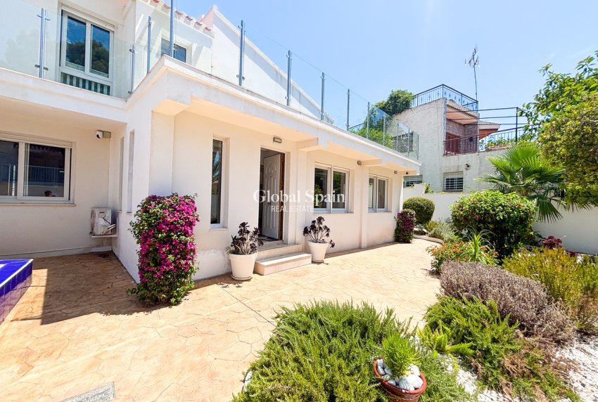 Venta - VILLA -
DEHESA DE CAMPOAMOR - Costa Blanca