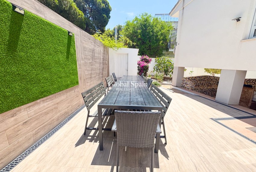 Venta - VILLA -
DEHESA DE CAMPOAMOR - Costa Blanca