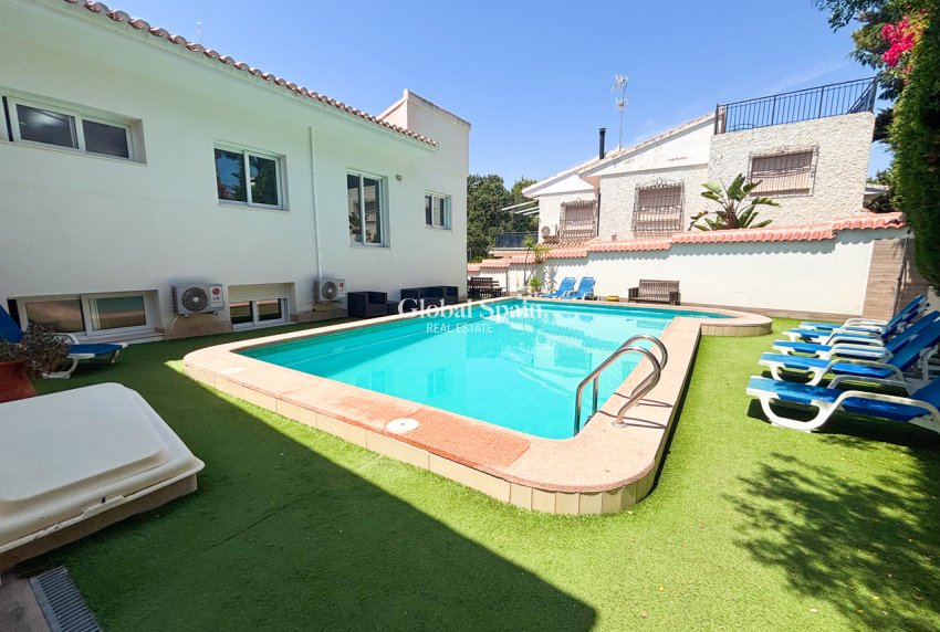 Venta - VILLA -
DEHESA DE CAMPOAMOR - Costa Blanca
