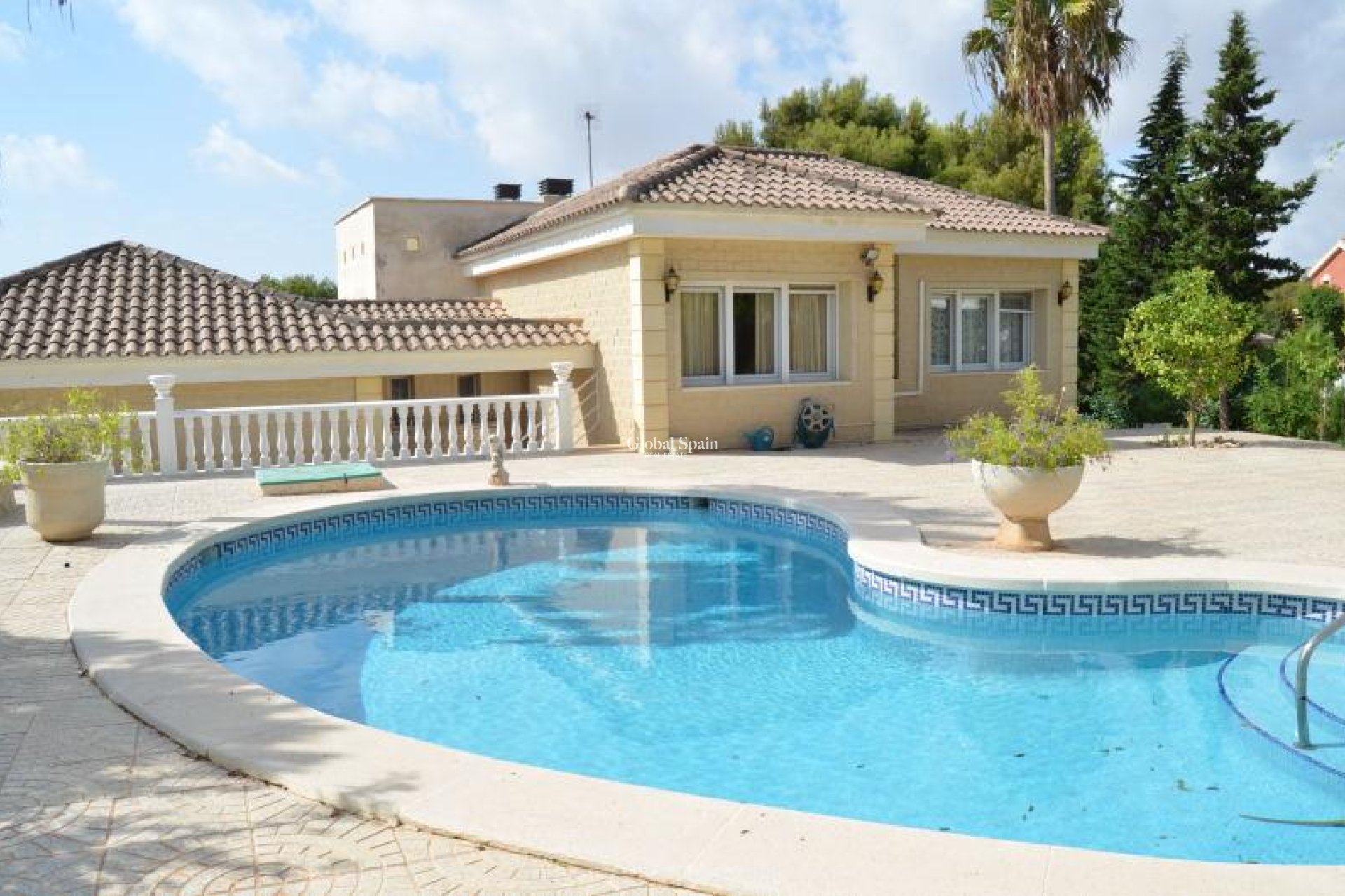 Venta - Villa -
DEHESA DE CAMPOAMOR