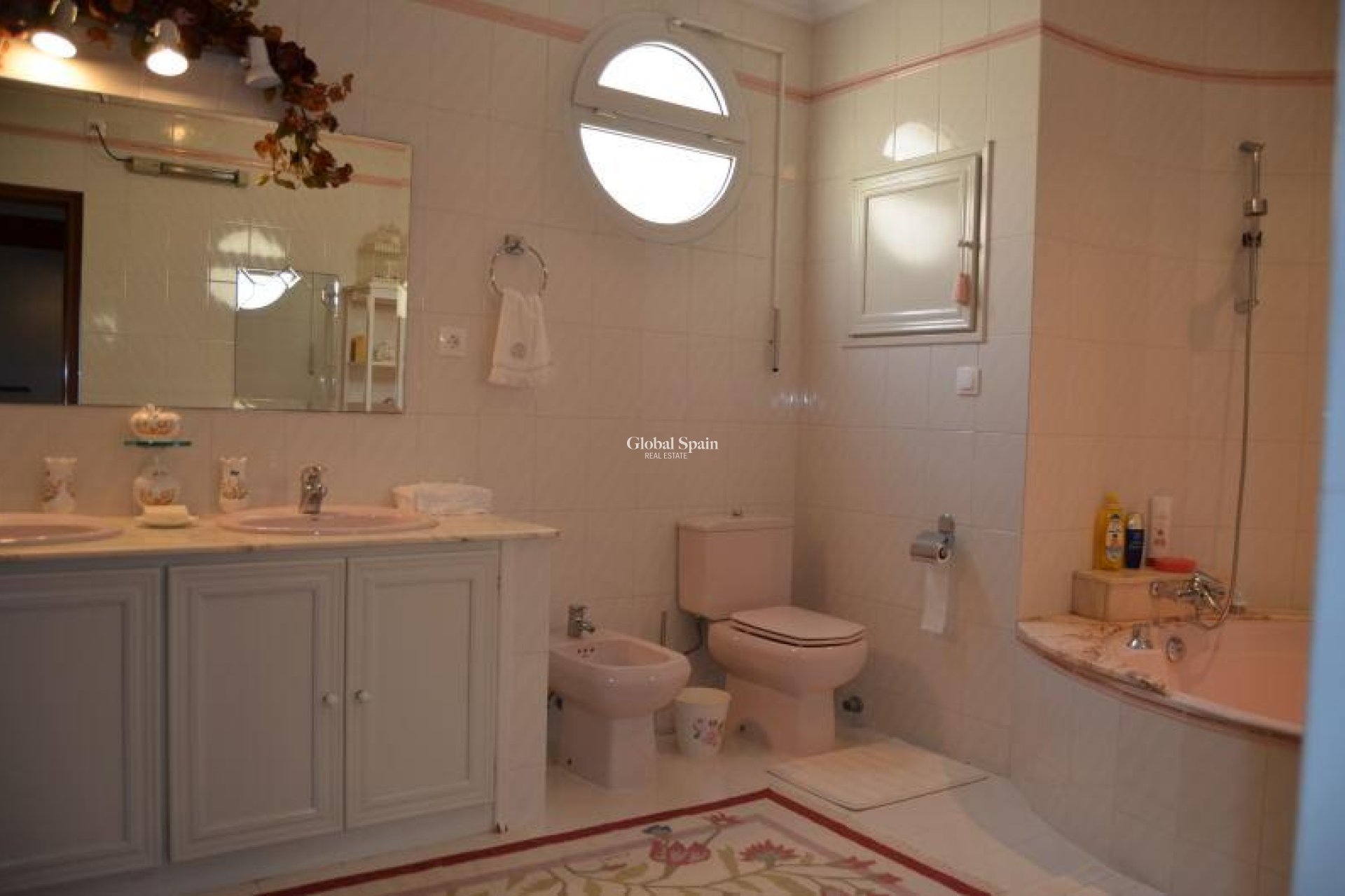 Venta - Villa -
DEHESA DE CAMPOAMOR