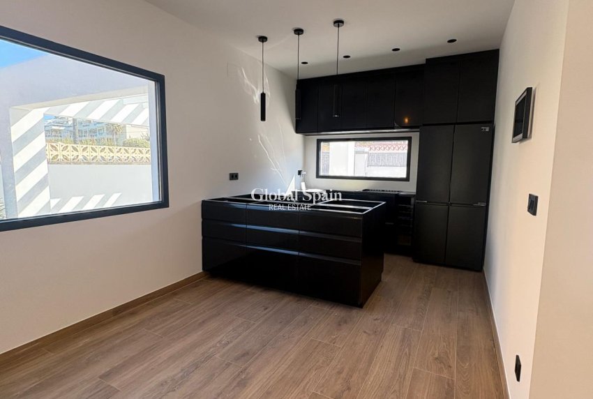 Venta - VILLA -
DENIA - Costa Blanca