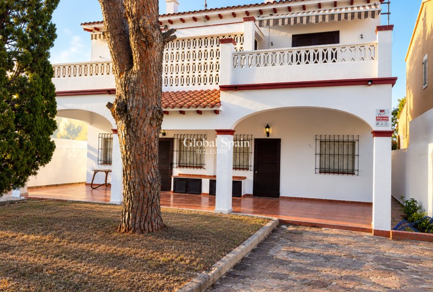 Venta - VILLA -
DENIA - Les Marines - Las Marinas