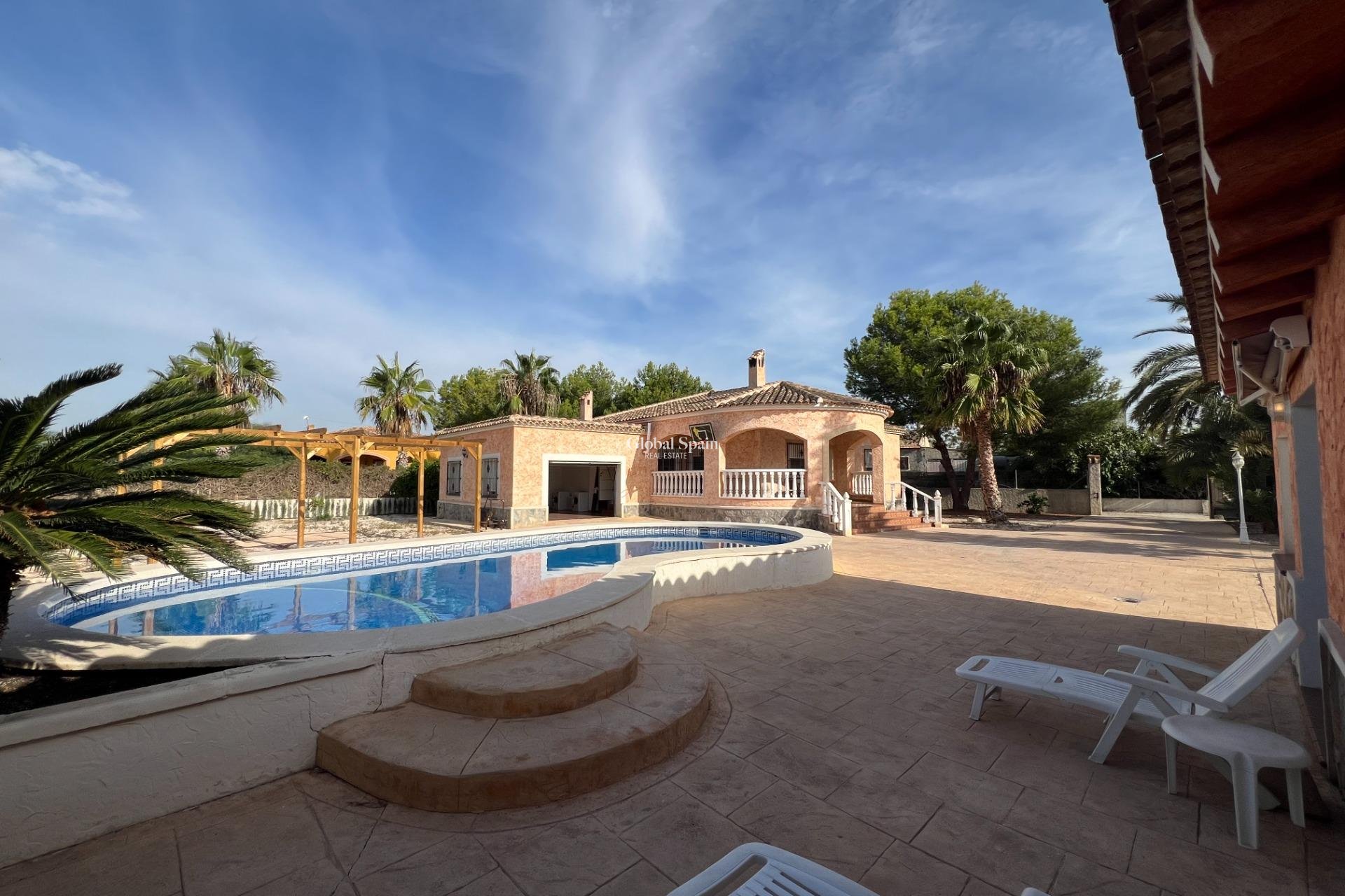 Venta - VILLA -
DOLORES - Cmno. Escorredor