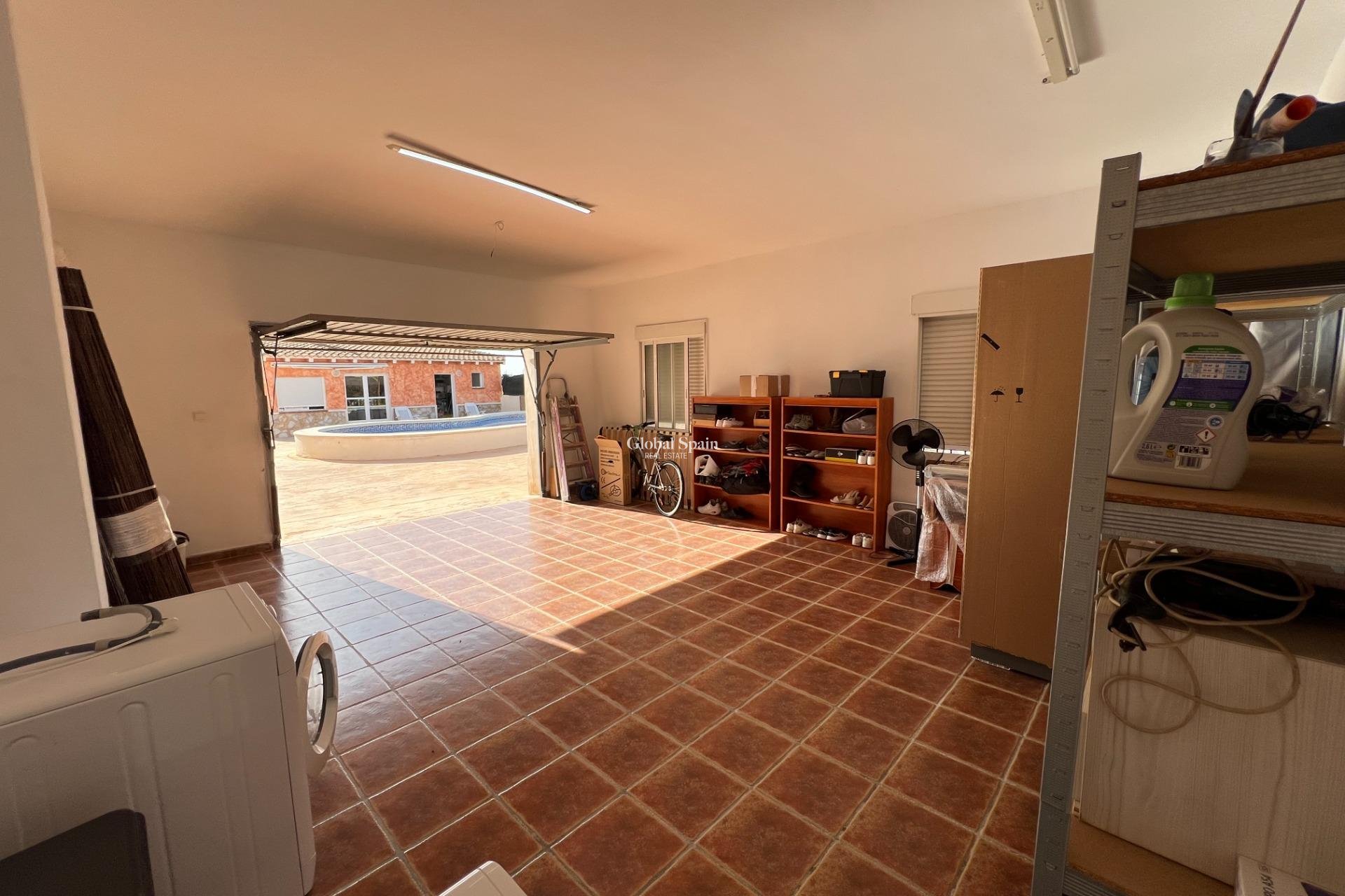 Venta - VILLA -
DOLORES - Cmno. Escorredor