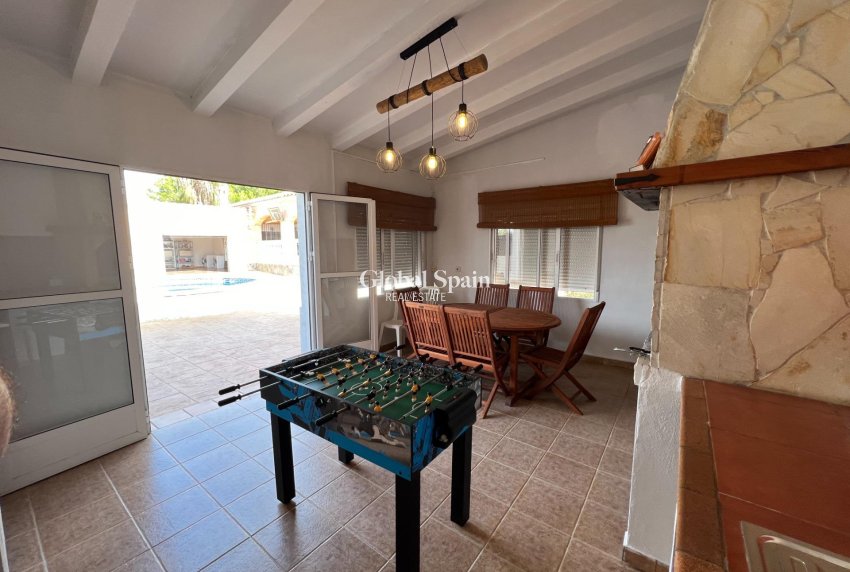 Venta - VILLA -
DOLORES - Cmno. Escorredor