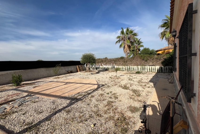 Venta - VILLA -
DOLORES - Cmno. Escorredor