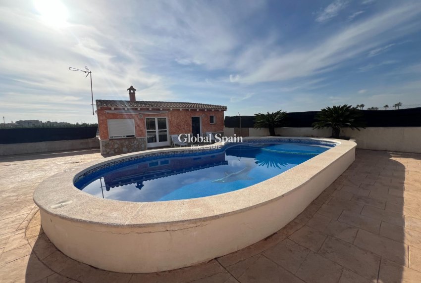 Venta - VILLA -
DOLORES - Cmno. Escorredor