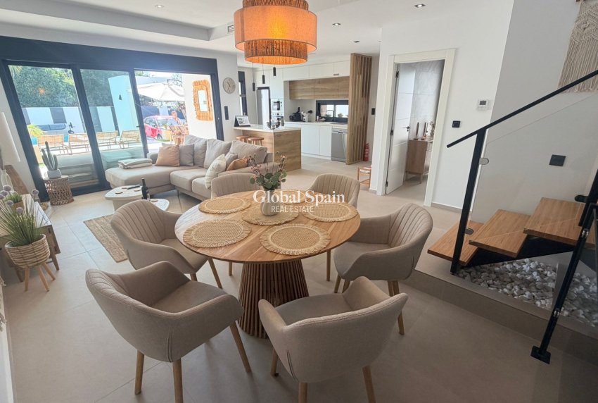 Venta - VILLA -
DOLORES - Costa Blanca