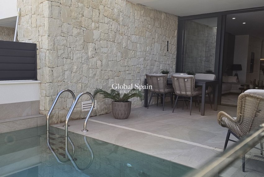 Venta - VILLA -
DOLORES - Sector 4