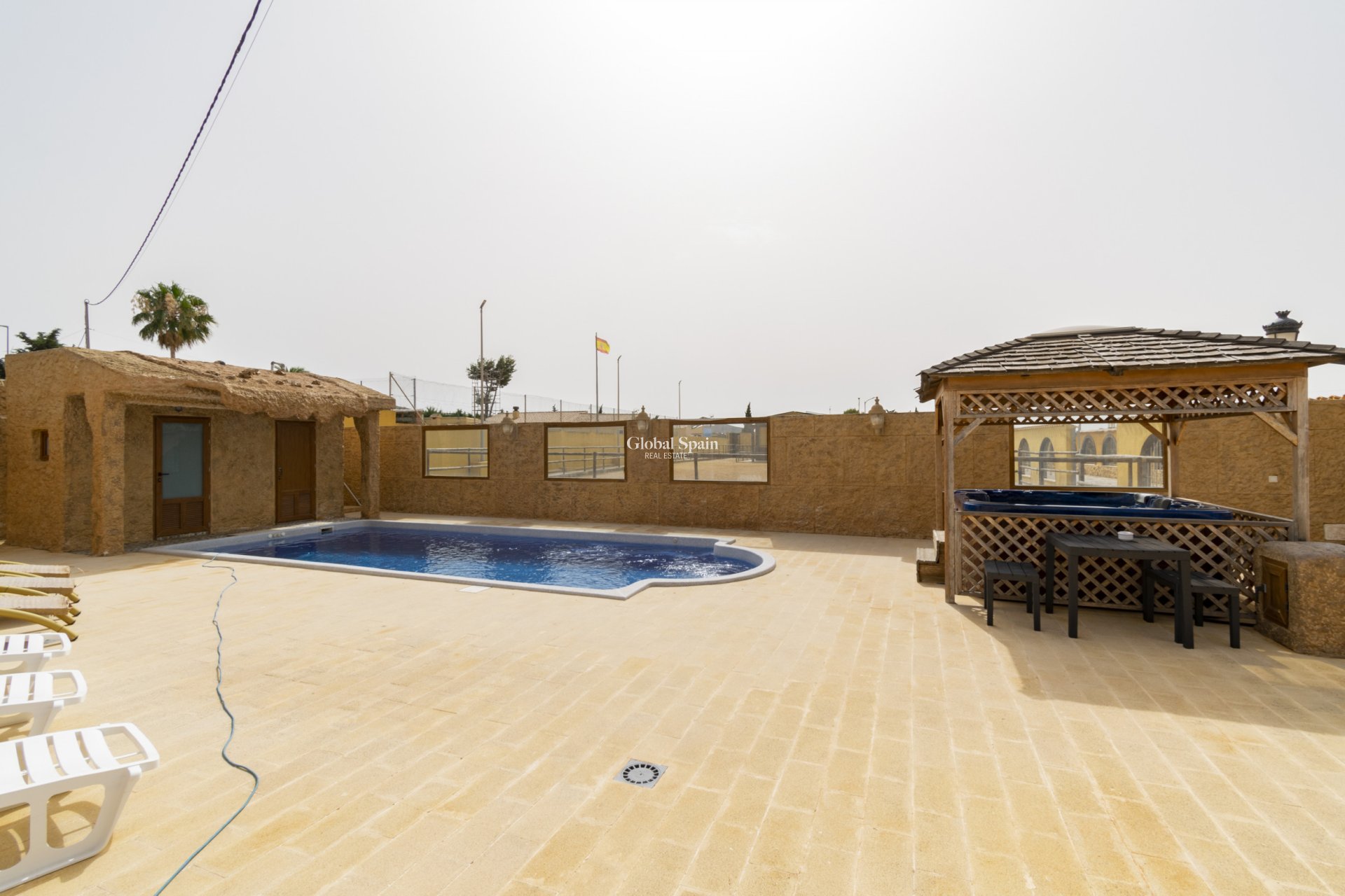Venta - VILLA -
EL BEAL - Inland