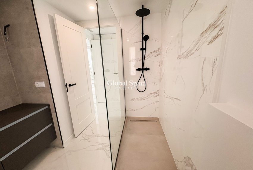 Venta - VILLA -
EL CAMPELLO - Coveta Fuma