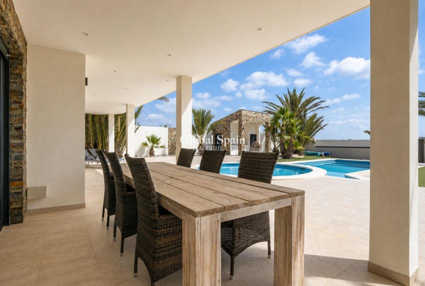 Venta - VILLA -
EL Carmoli Los Urrutias